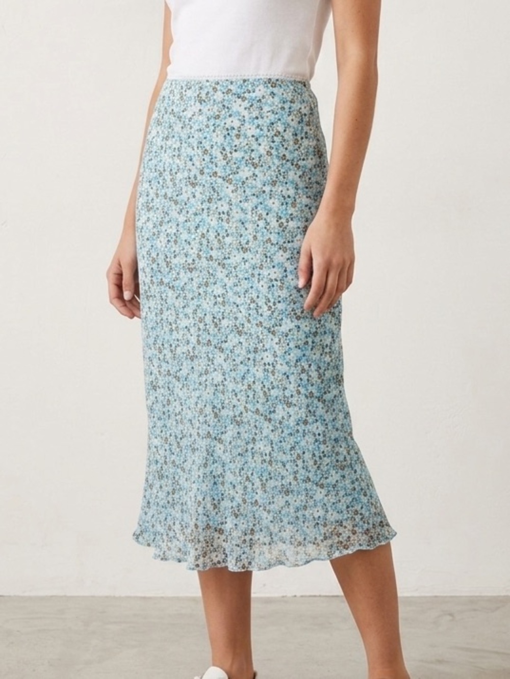 Pretty Good Y2K Summer Ditsy Floral Blue Midi Skirt Size Medium